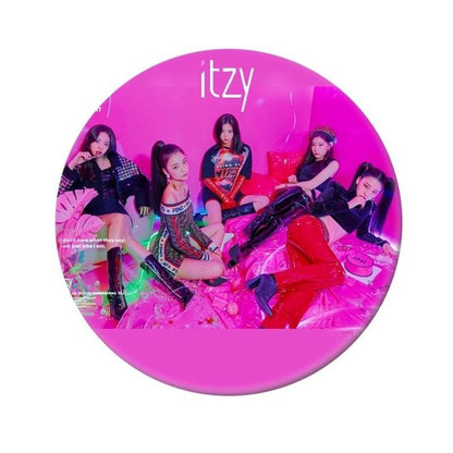 BADGE ITZY - BEST KPOP SHOP