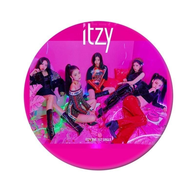 BADGE ITZY - BEST KPOP SHOP