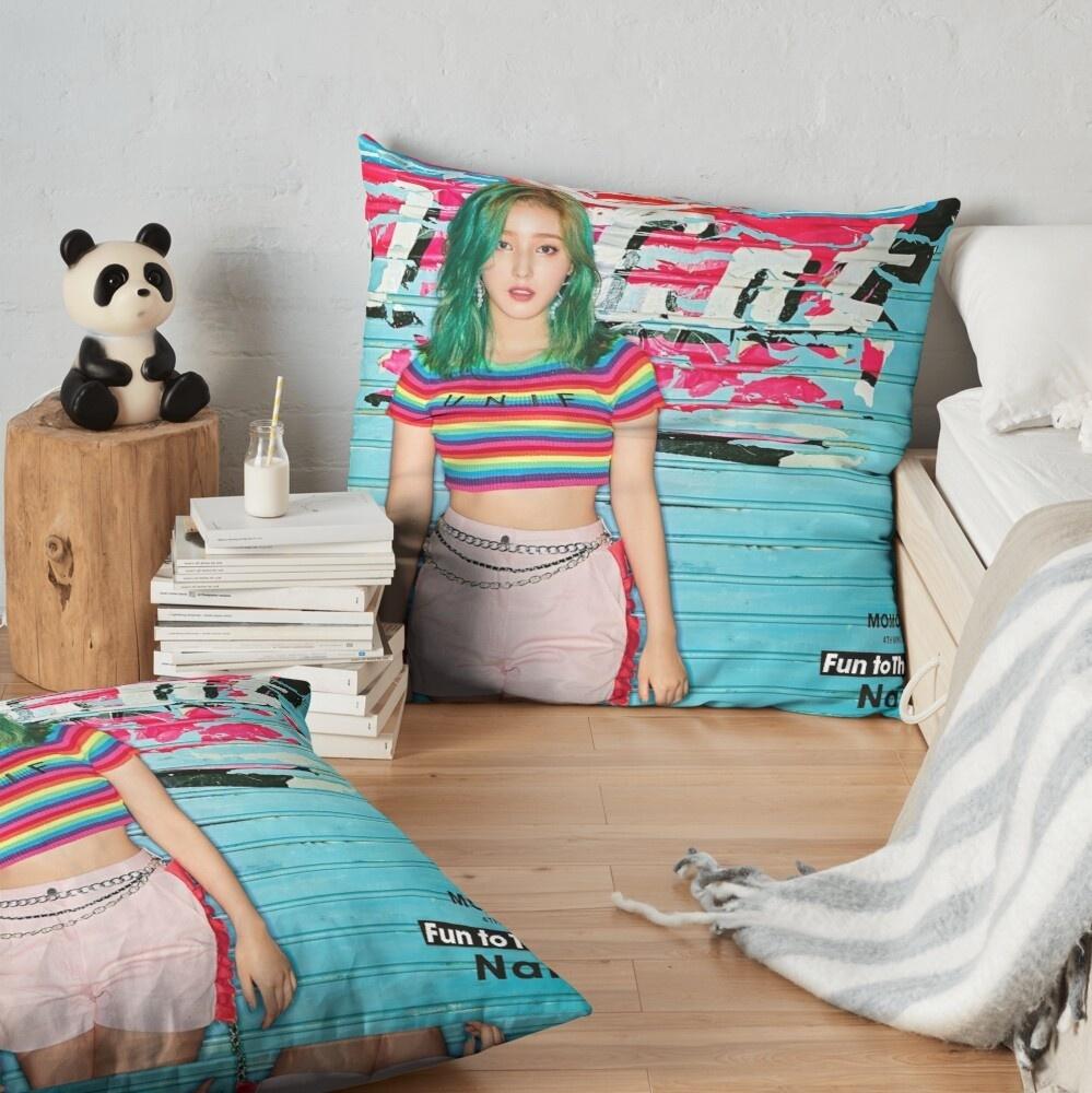 Coussin Momoland - BEST KPOP SHOP