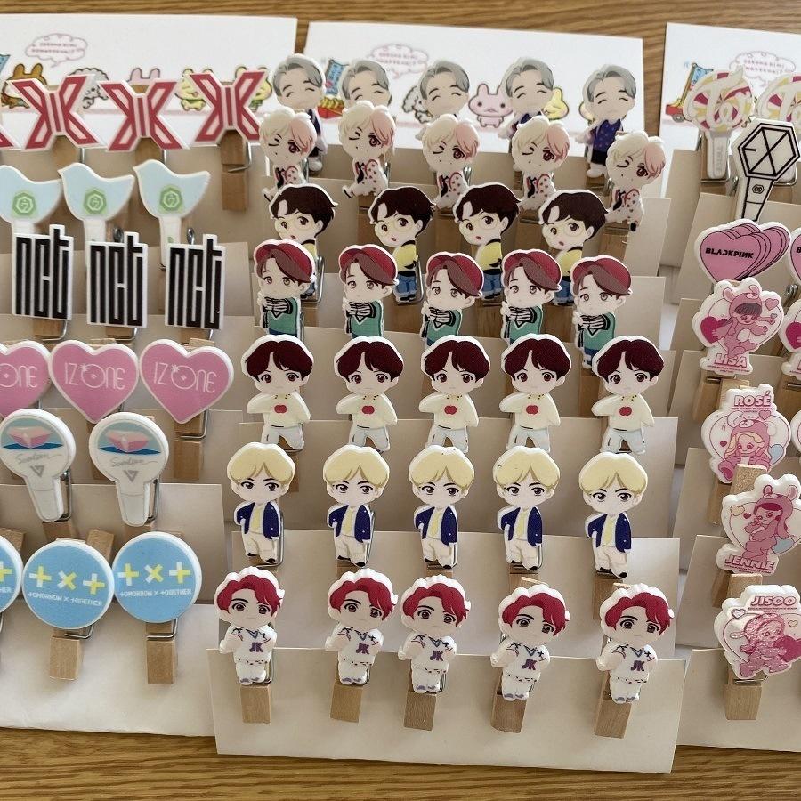 Petites pinces pour accrocher des Photocards en forme BTS/ BLACKPINK/ EXO/ GOT7/ TWICE/ TXT/ IZONE/ NCT - BEST KPOP SHOP