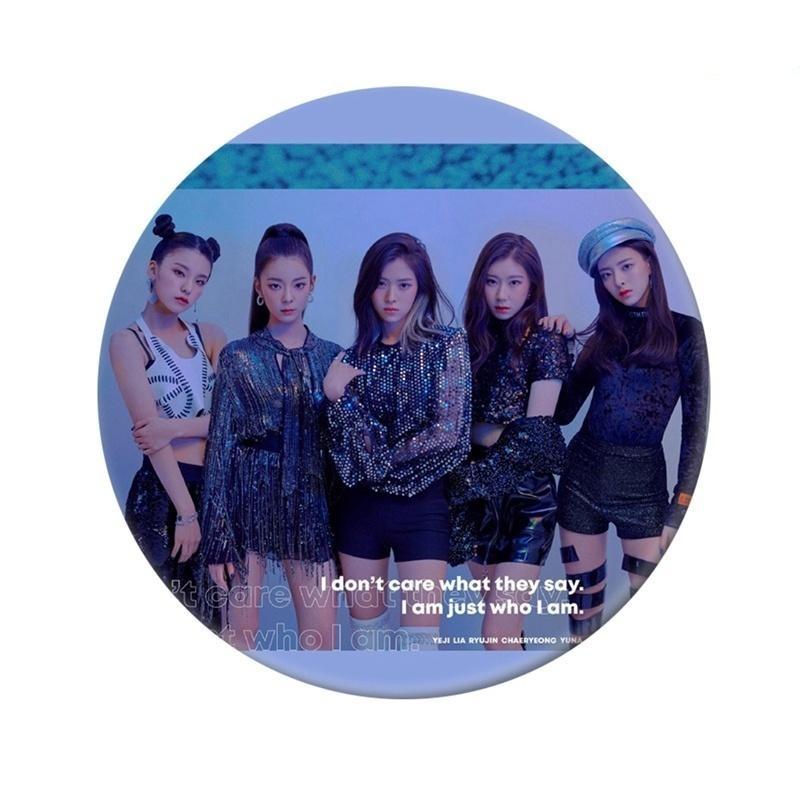 BADGE ITZY - BEST KPOP SHOP