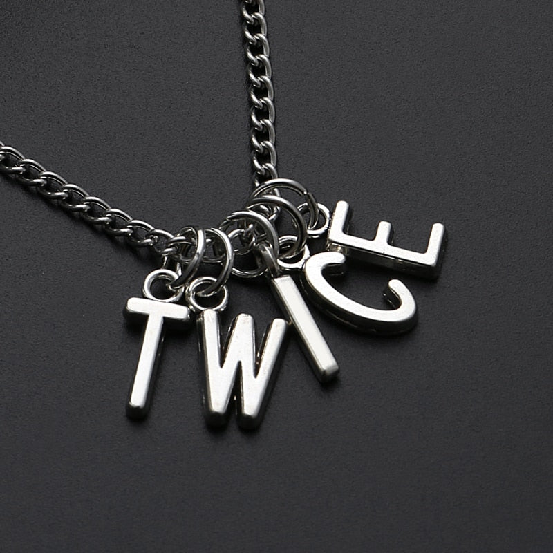 Collier (plusieurs groupes)